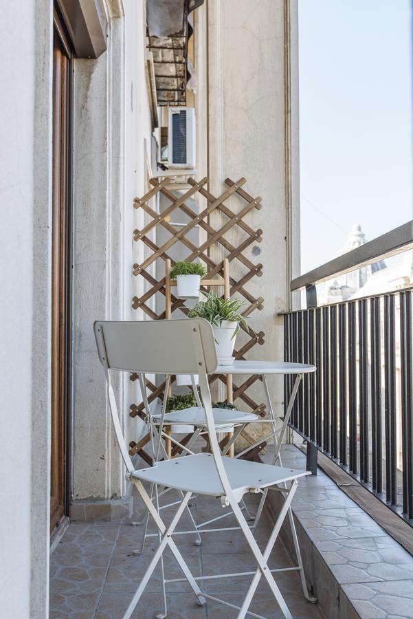 Old Town - City Center Apartment Букурещ Екстериор снимка