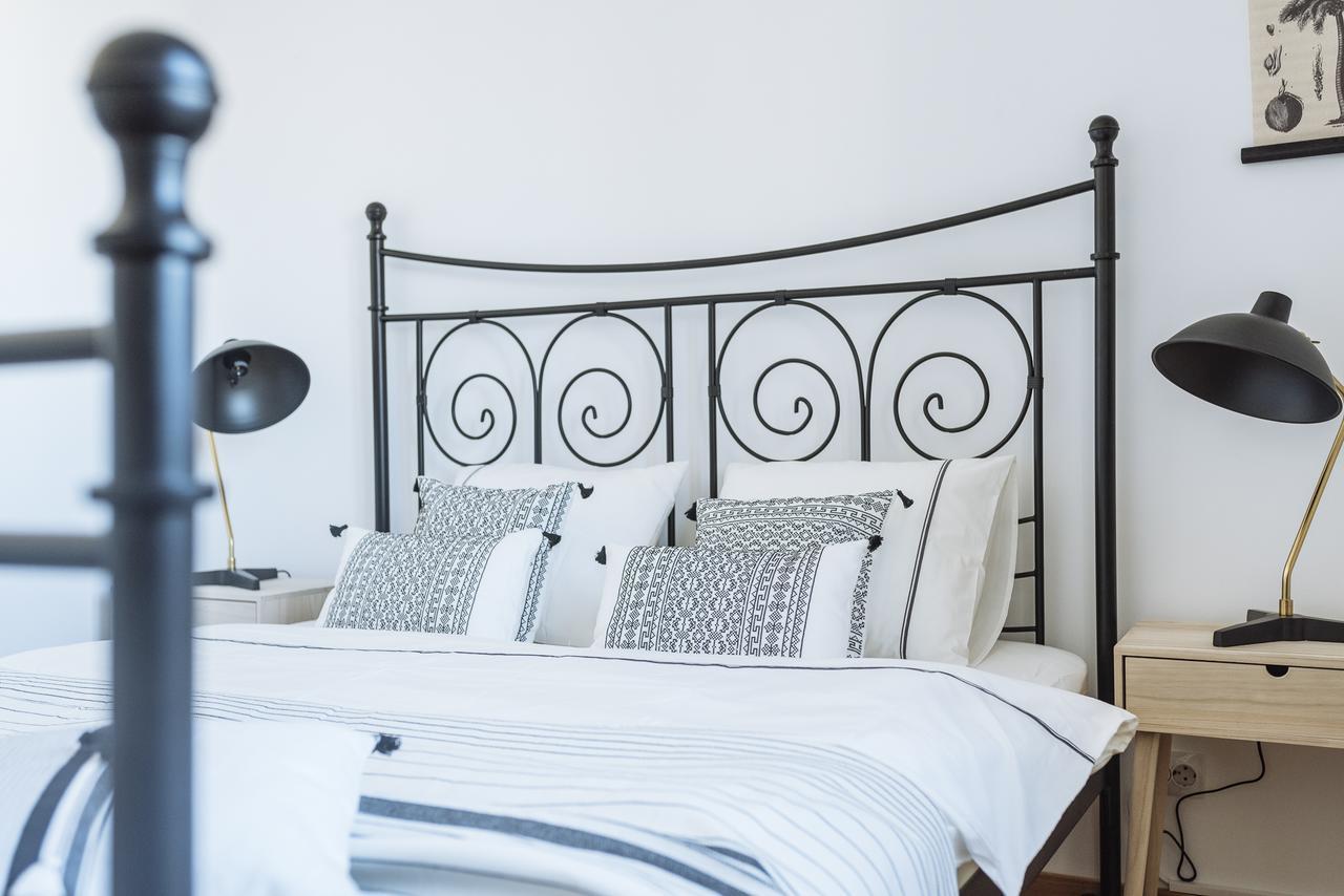 Old Town - City Center Apartment Букурещ Екстериор снимка